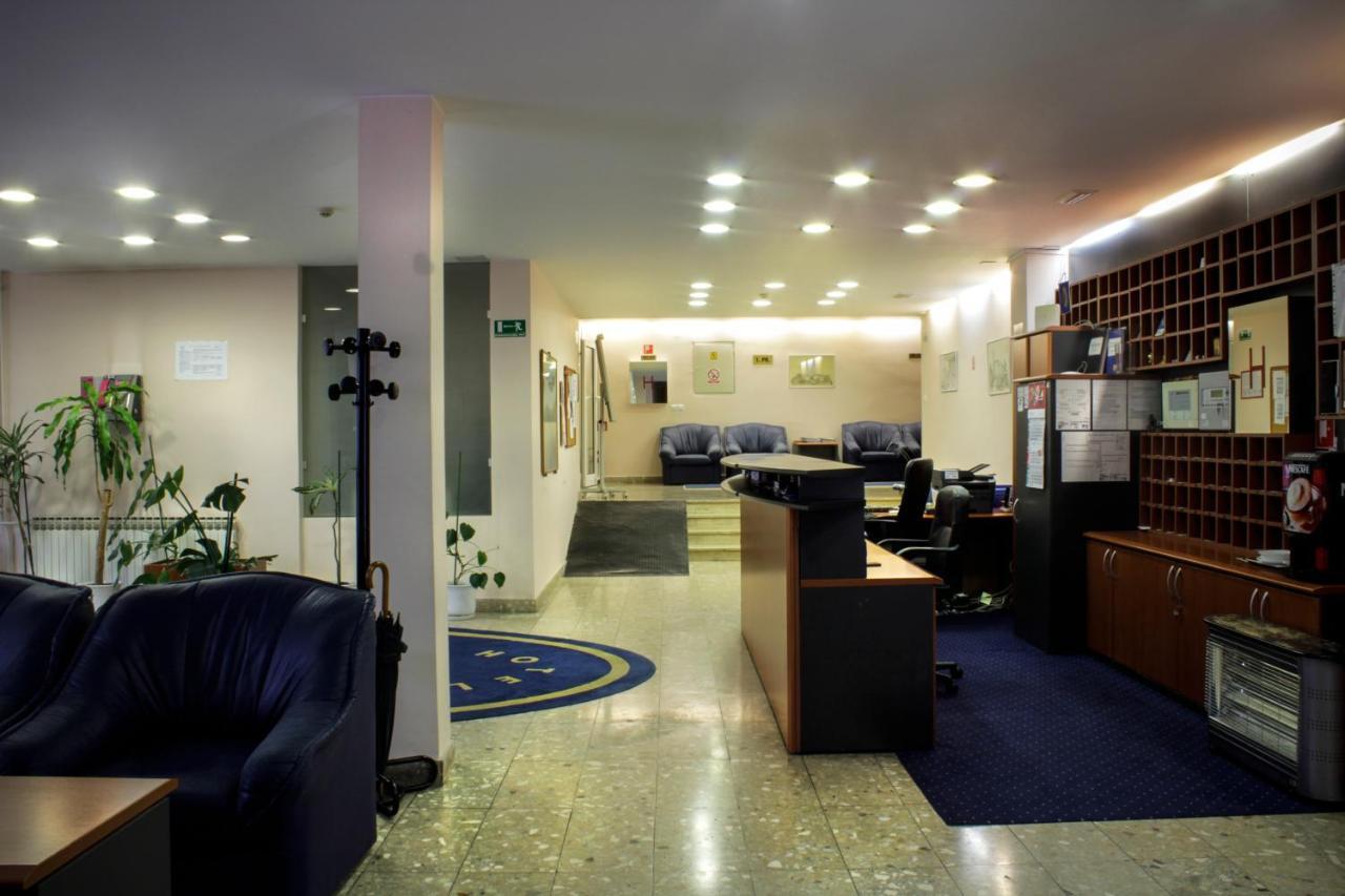 Hostel Rakitje-Rakitje Buitenkant foto