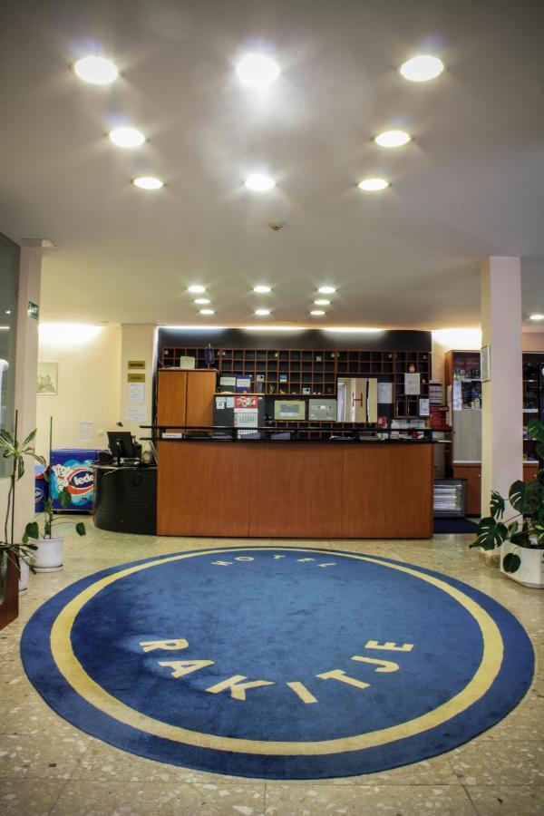 Hostel Rakitje-Rakitje Buitenkant foto