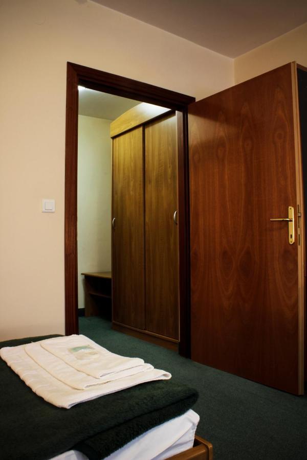 Hostel Rakitje-Rakitje Buitenkant foto