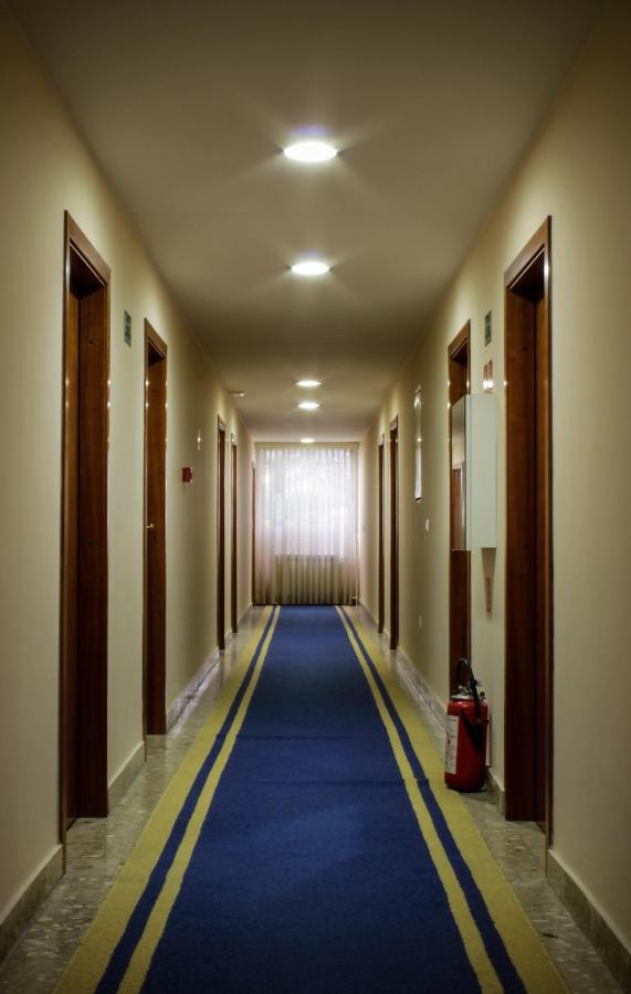 Hostel Rakitje-Rakitje Buitenkant foto